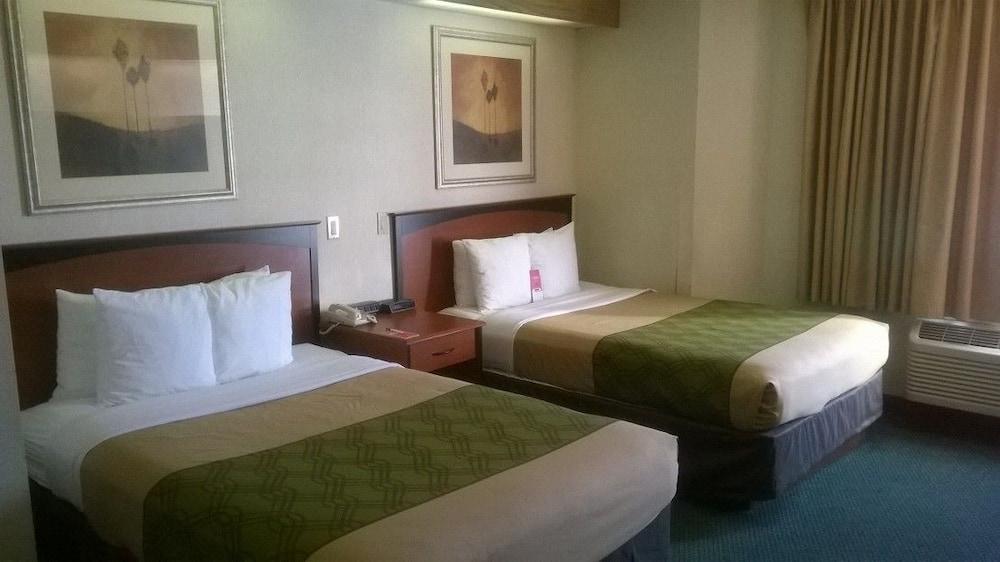 Econo Lodge North Academy Colorado Springs Bagian luar foto