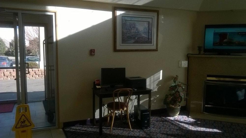 Econo Lodge North Academy Colorado Springs Bagian luar foto