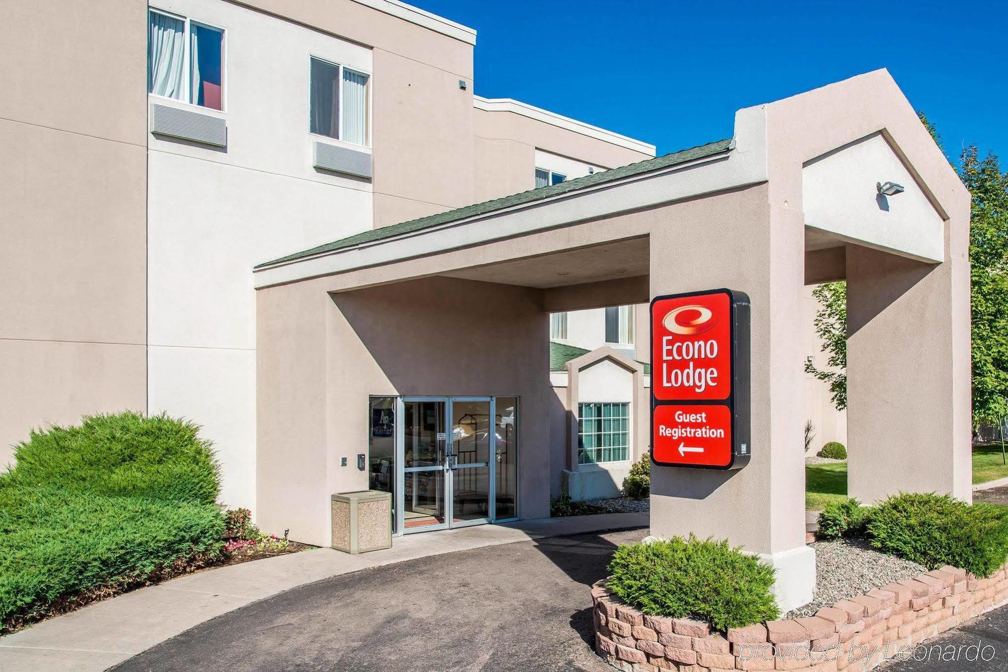 Econo Lodge North Academy Colorado Springs Bagian luar foto