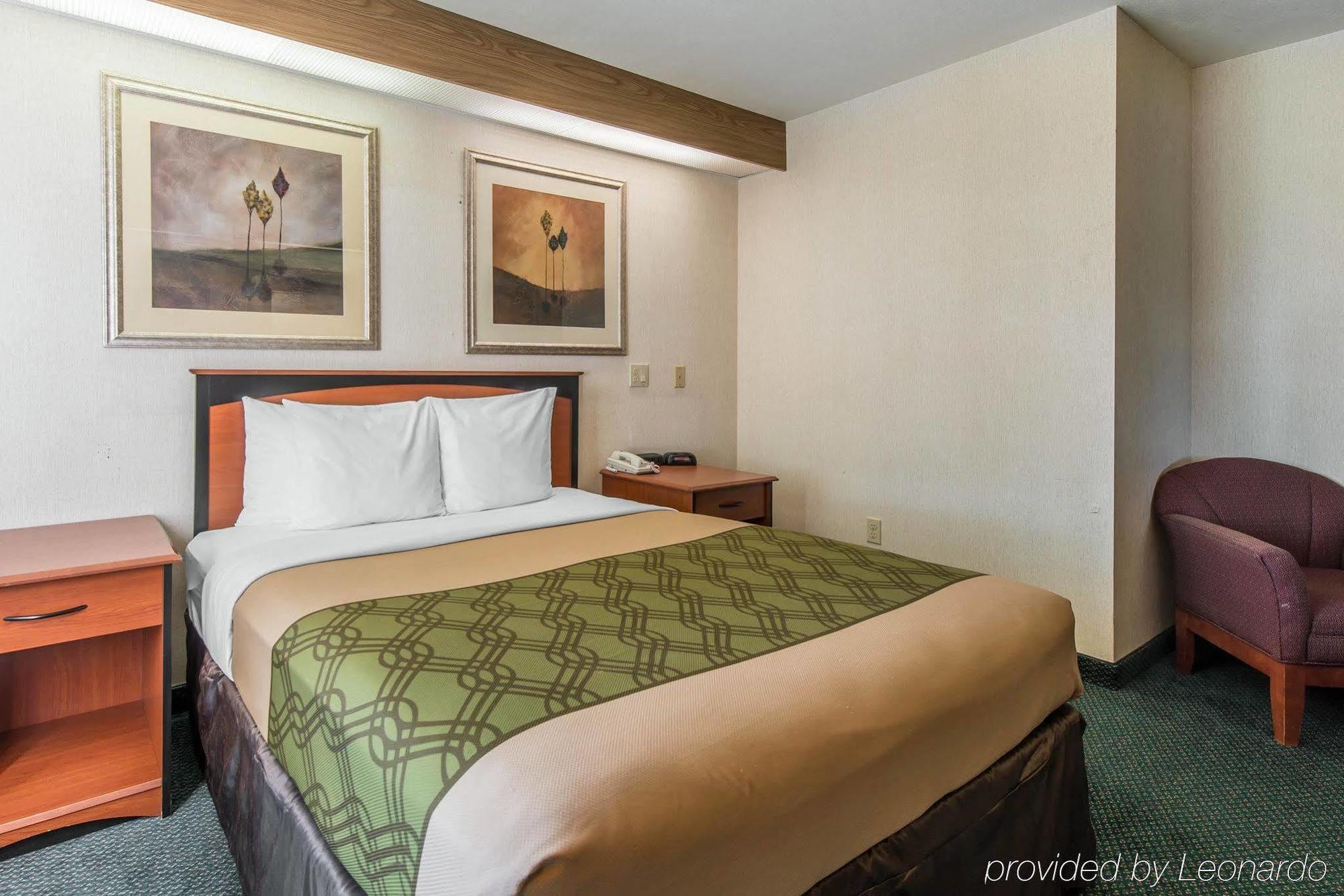 Econo Lodge North Academy Colorado Springs Bagian luar foto